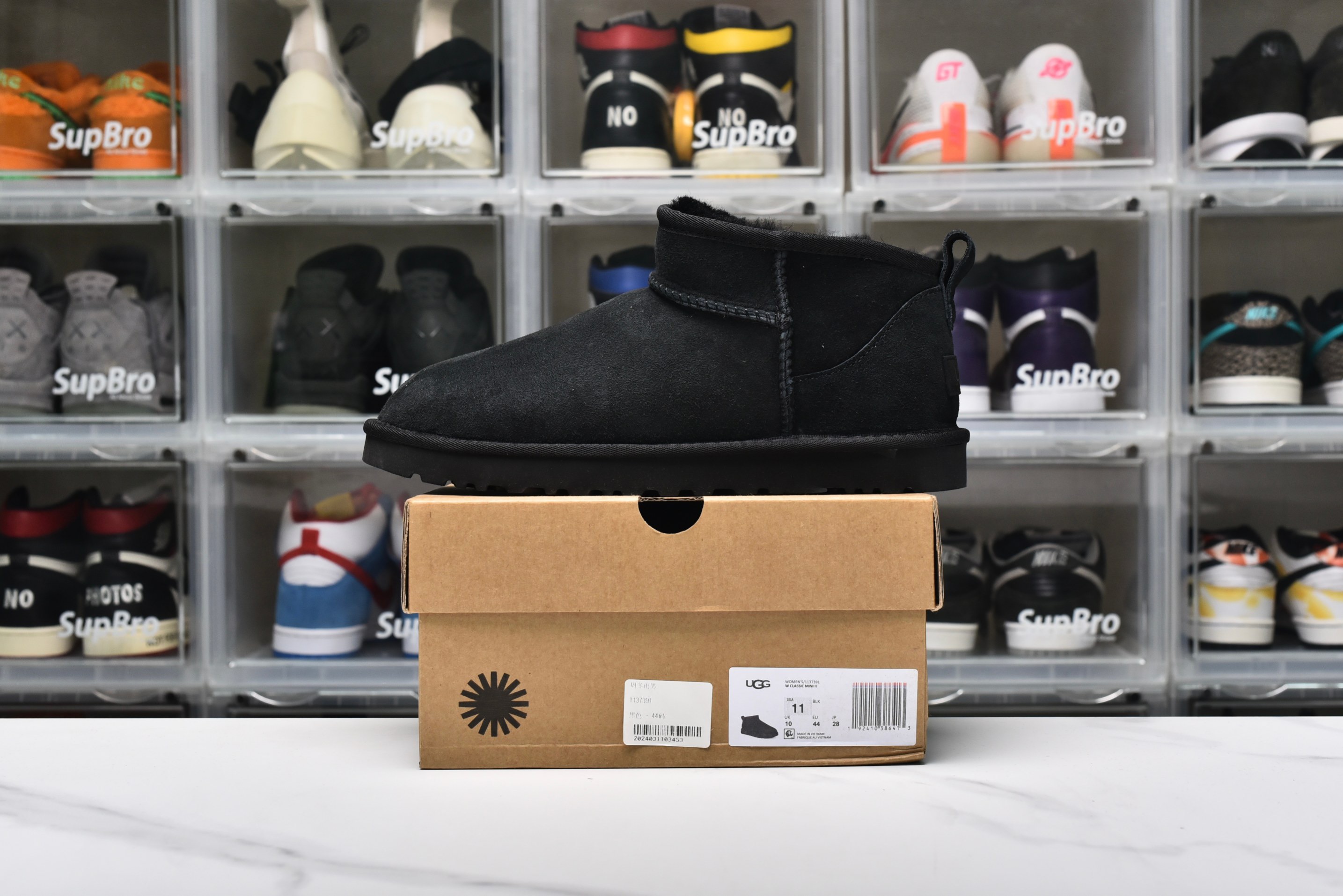 UGG Women Classic Ultra Mini Black 1116109